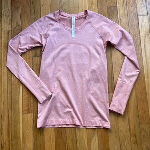 Lululemon peach top